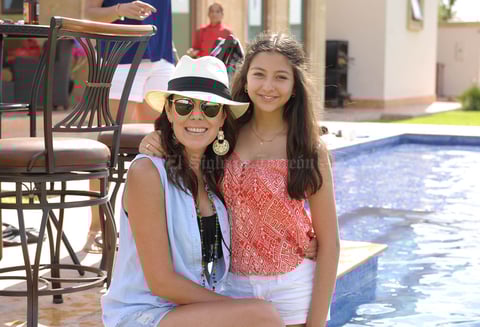 Nancy y Noelie.