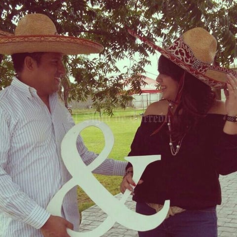 11072015 Carlos Vázquez Flores y Fátima Alejandra Álvarez Lícera.