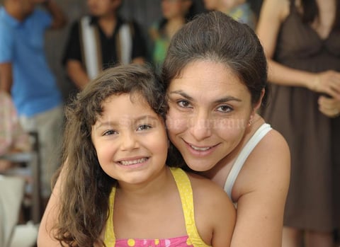 13072015 Nayeli y María.