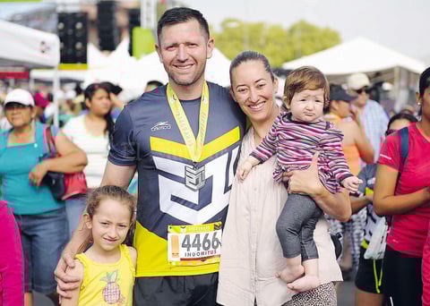18072015 EN FAMILIA.  Valeria, Eduardo, Adriana y Alina.