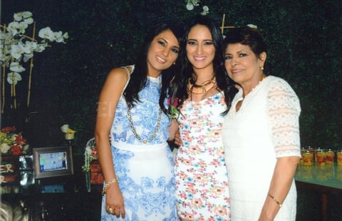 19072015 Las anfitrionas de esta bonita fiesta hicieron que la futura novia pasara un día sensacional.
