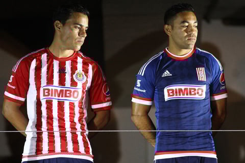 El Club Deportivo Guadalajara informó que los nuevos uniformes de local y de visitante de Chivas lucen gran tecnología, con miras a los torneos de Apertura 2015 y Clausura 2016 del futbol nacional.