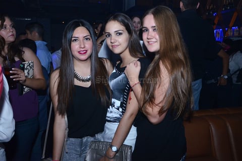 Amigas.