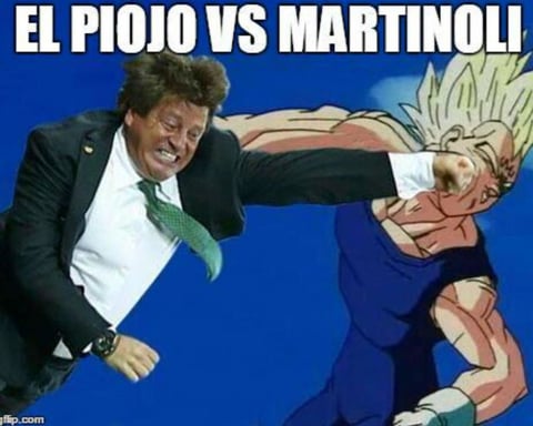 Los usuarios mostraron su versión de la pelea.