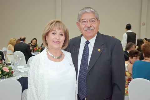26072015 Víctor Carrillo, Luly de Carrillo, Jesús Peralta, Dorita de Peralta, Guillermo Valdez y Betty de Aguilera