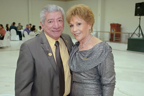 26072015 Hugo Leonel y Berthita Ramírez.