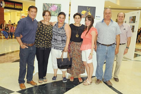 30072015 EN RECIENTE EVENTO.  Servando, Rossana, Magaly, Paloma, Mariana, René y Osvaldo.