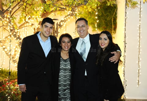 Carlos, Alicia, Juan Carlos y Adriana