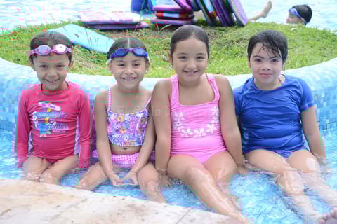 Camila, Regina, Renata y Paola