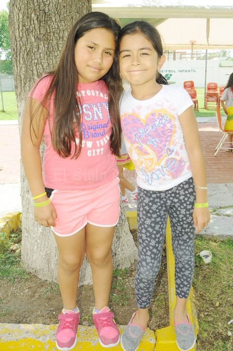 Yadira y Karol