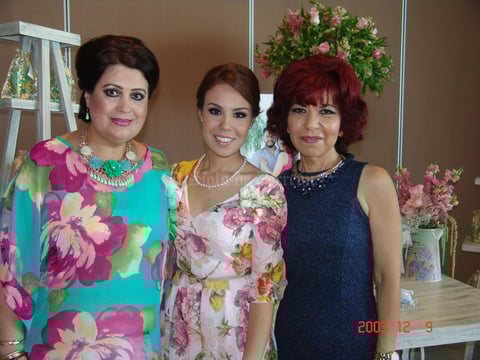 Daniela con Conny de Quintanar y Marytere de Orozco