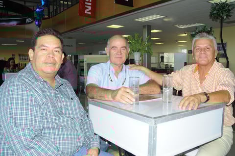 Juan Antonio, Fernando Alberto y Mauro Alvarado