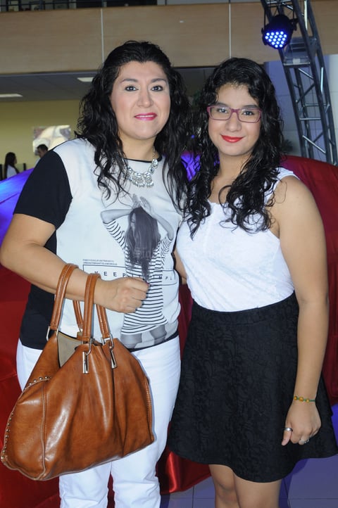 Lety Páez y Frida Macías
