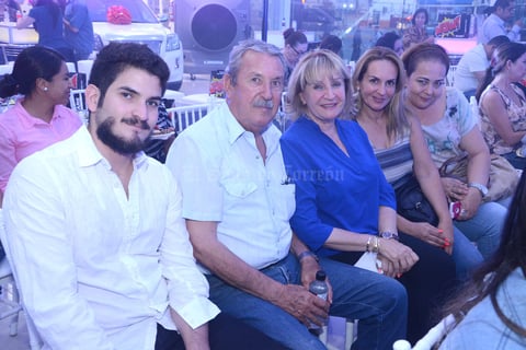 Enrique, Jorge, Mapy, Annel y Adela