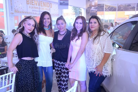 Italia, Carmen, Sorayda, Miriam y Analú