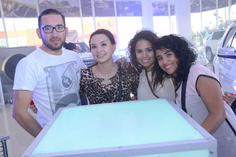 Pablo, Karla, Romy e Ivonne