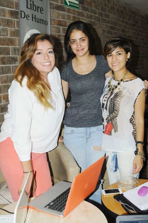 Nash, Tania y Nayeli