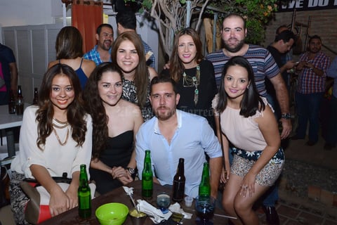 Jessica, Kiara, Óscar, Fabiola, Vero, Alexis y Ruth