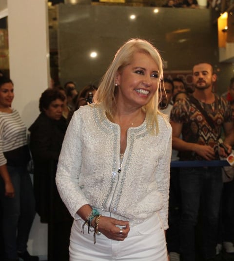Grandes personalidades, como la productora Carla Estrada, acudieron al festejo.