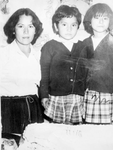 30082015 María Teresa Flores López, Monserrat Esquivel Flores y Miroslava Esquivel Flores.