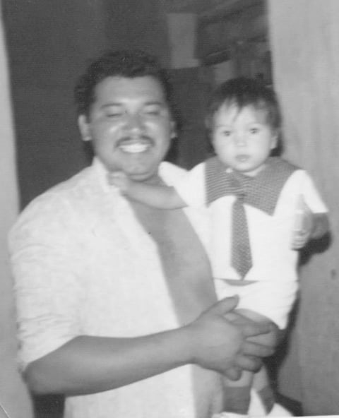 30082015 Héctor Soto Reyes (f) con su sobrino José Alfredo Soto Puentes, el 21 de julio de 1974.