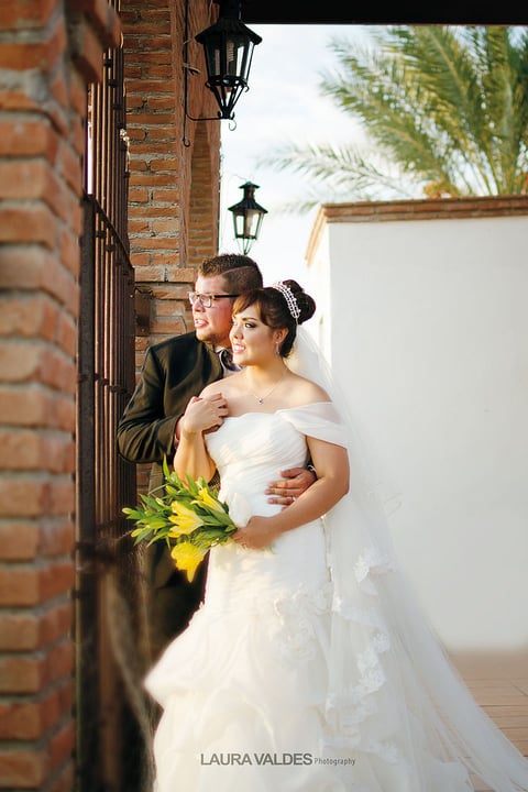 30082015 Unieron sus vidas en sagrado matrimonio, Guadalupe Vianney Rico Rodríguez y Alayn Chávez González, el 22 de agosto de 2015. Sus padres son los señores: María Concepción Rodríguez de Rico y Anastacio Rico Teneyuque; Martha Leticia González Torres y Jesús Chávez Contreras.- Laura Valdés Fotografía