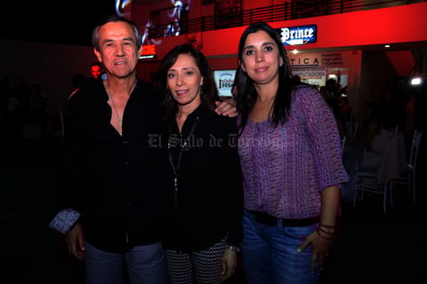 Javier, Adriana y Cecilia
