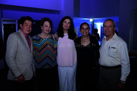 Víctor, Yeye, Sarita, Pecky y Ricardo