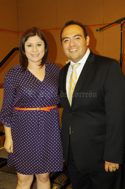 01092015 Saira García y Leonardo Camacho.