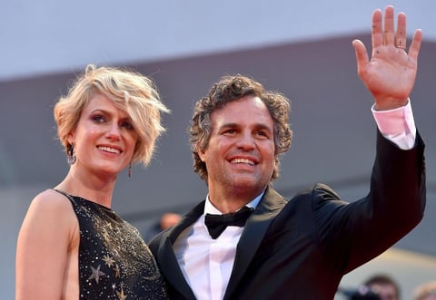 A la proyección, el actor estadounidense Mark Ruffalo acudió con su esposa Sunrise Coigney.