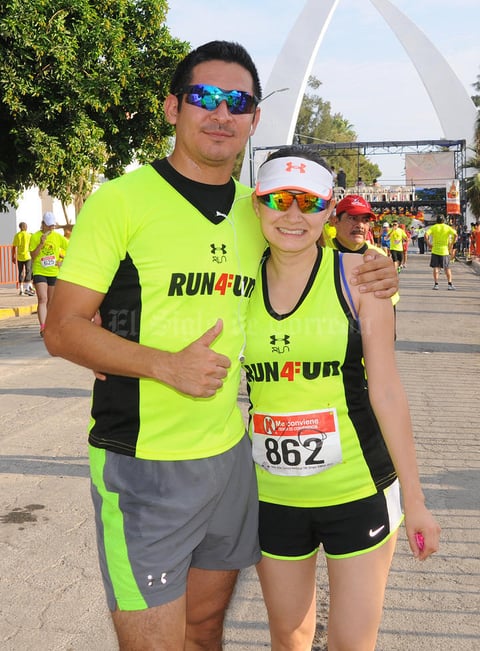 04092015 Javier y Karen.