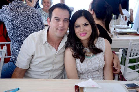04092015 Ale y Luly.