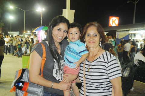 06092015 Isabel, Matías y Myrna.
