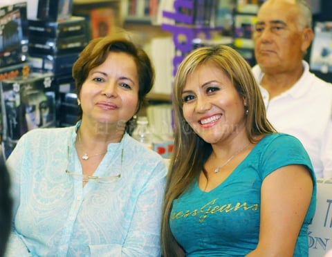10092015 Sandra y Milagros.
