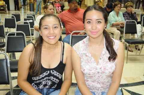 12092015 Esmeralda y Vanessa.