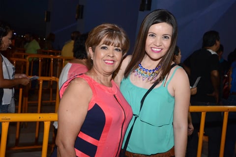 12092015 CONTENTAS.  Susana y Carmen.