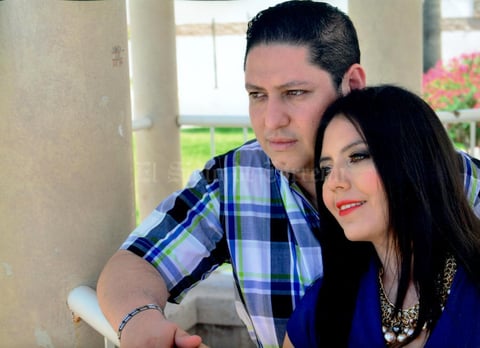 12092015 Héctor Alfonso Márquez Duarte y Daniela Ivone Flores Mata.