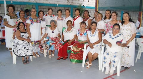 16092015 Reynaldo, Óscar, Agustina, Rebeca, Felipe, María Concepcion, Virginia, Raúl, Ana Luisa, Vladimir, Gilberto y Susy.
