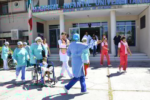 Las ciudades de Torreón, Coahuila y Gómez Palacio, Durango  realizaron simulacros para conmemorar el Día Nacional de Protección Civil.