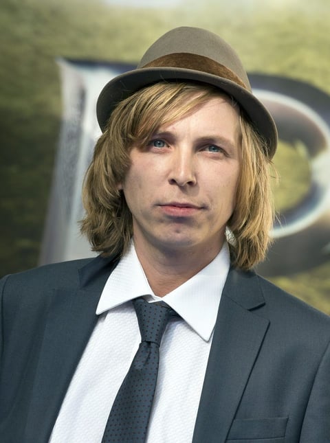 El actor Bronson Webb no se perdió el estreno de Pan.