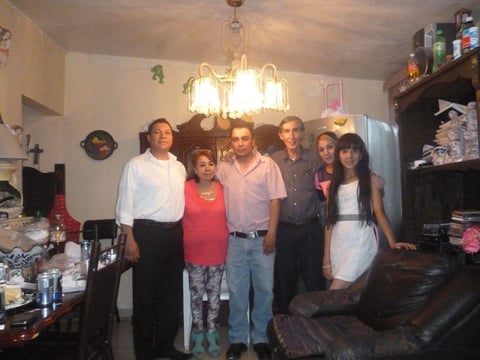 17092015 Familia Quiñones Esparza.
