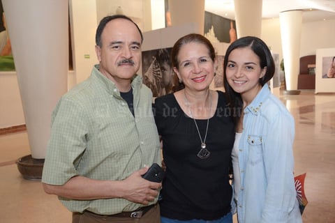22092015 Salvador, Carolina y Jessica.