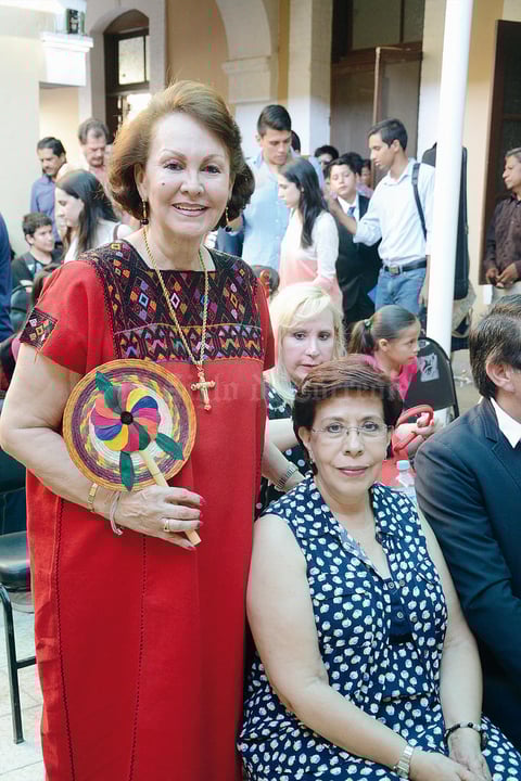 20092015 AMIGAS.  Yeye Romo y Tere Rojas.