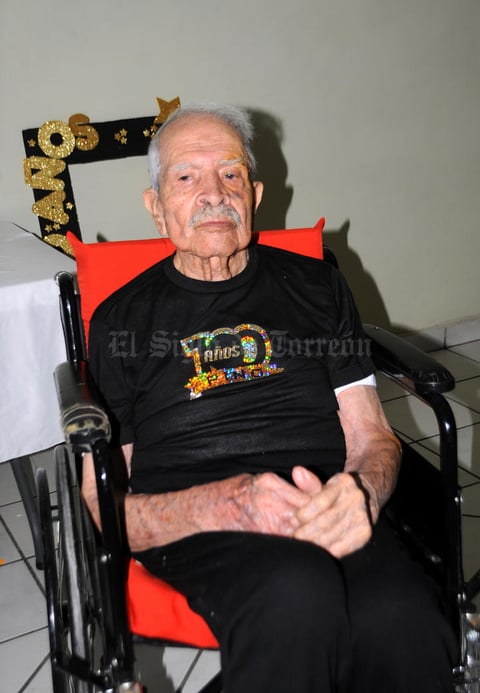 22092015 CUMPLE CIEN AñOS.  Alfonso Porfirio Hernández Rodríguez.