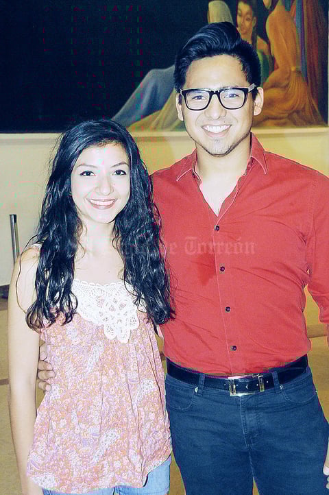 23092015 Gabriela López y Armando Perales.