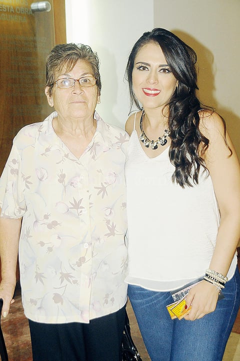 24092015 Cristina Reyes y María del Carmen Ramos.