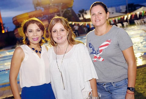 24092015 RECIENTE EVENTO.  Sandra, Verónica y Cynthia.