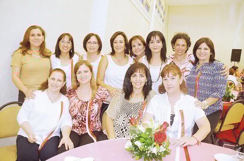 27092015 AMENA REUNIóN.  Excompañeras del Colegio La Paz, generación 76-79'.