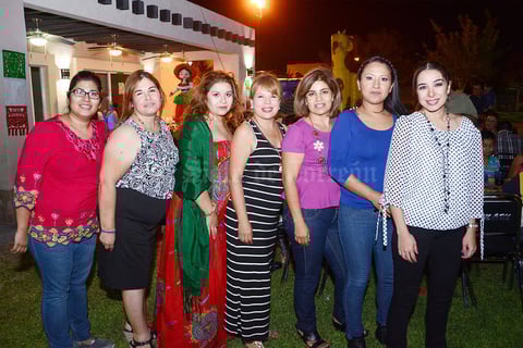 29092015 ENTRE AMIGAS.  Edith, Miriam, Rosy, Rosy, Julieta, Brenda y Angie.