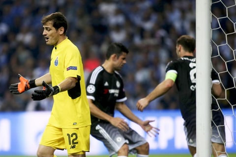 Sin embargo a segundos del final, el marco de Iker Casillas cedía.